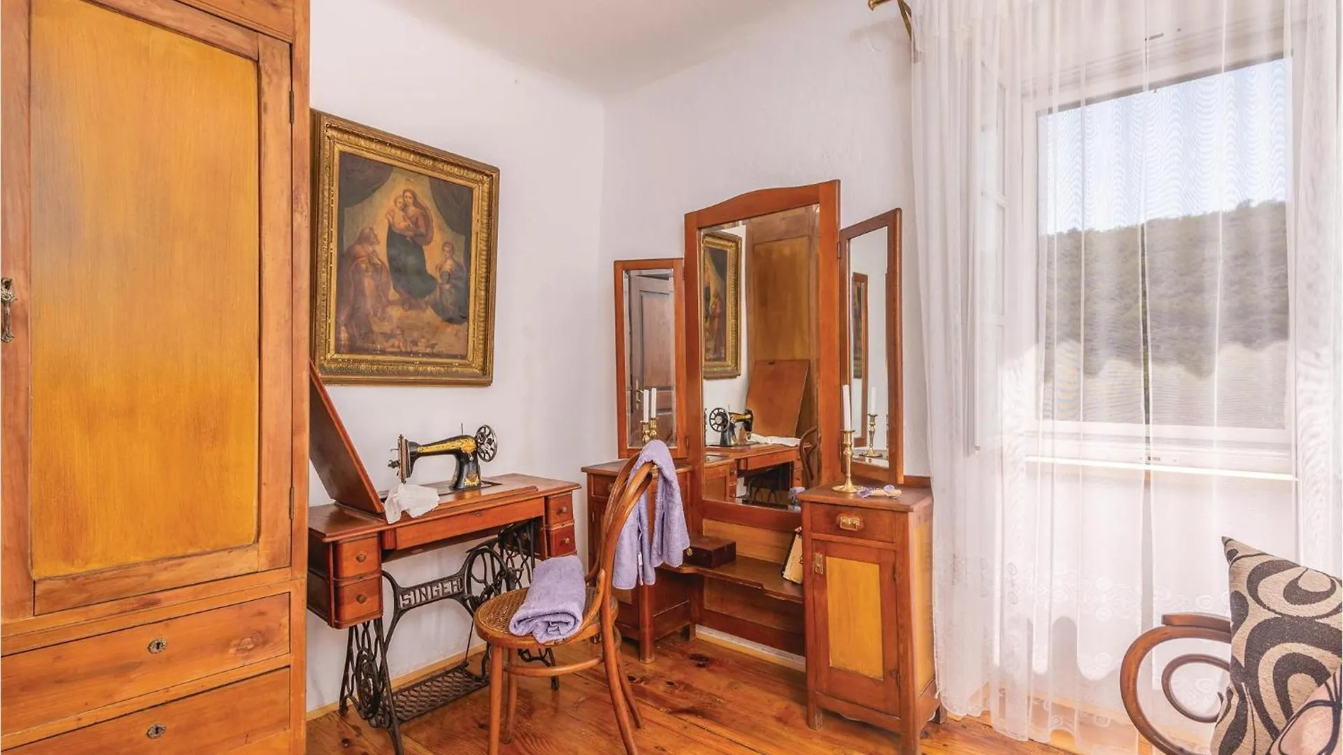 Cozy Home In Predoscica With Wifi